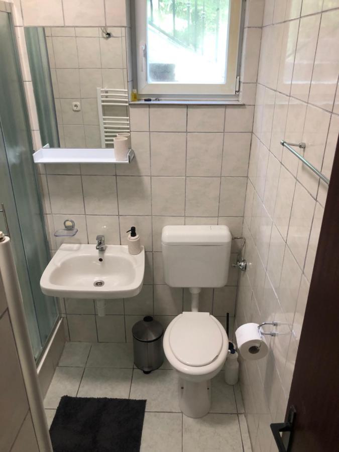 Apartman Ana Vrlika Екстериор снимка